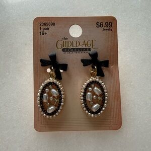 Black and Gold Earrings